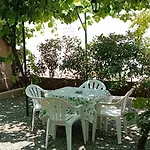 La Vigna By The Sea